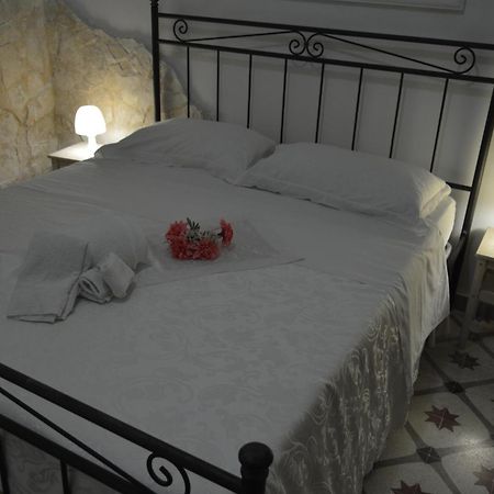 Bed And Breakfast Vecchio Porto Catánia Buitenkant foto