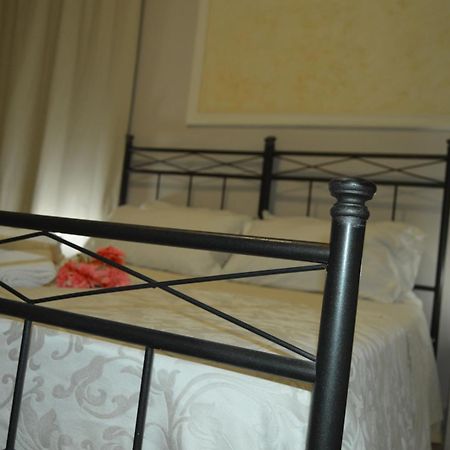 Bed And Breakfast Vecchio Porto Catánia Buitenkant foto