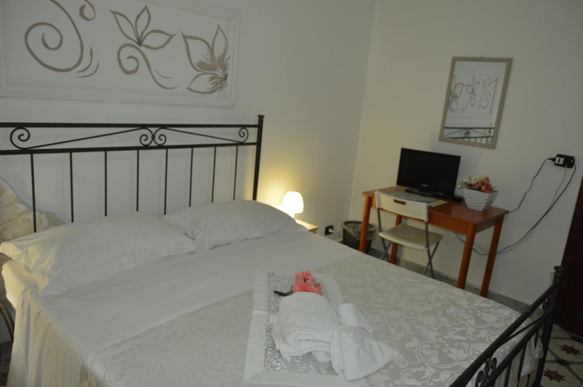 Bed And Breakfast Vecchio Porto Catánia Buitenkant foto
